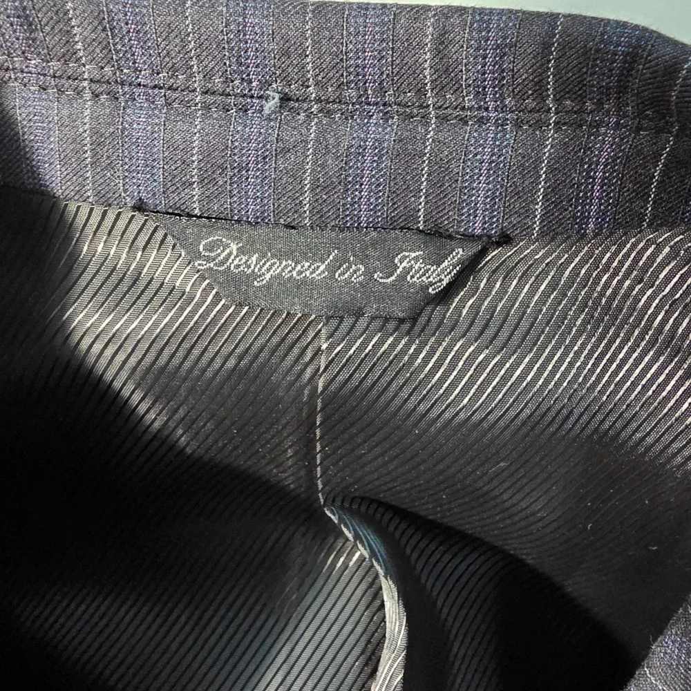 Mens Charcoal Grey Pinstripe Two Button Blazer Jacket Designed in Italy Size 40R